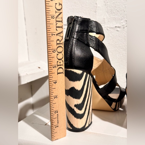 Calvin Klein Verene Zebra Wood Striped Chunky Strapy Sandal Ankle Heels Size 8 - Picture 7 of 15